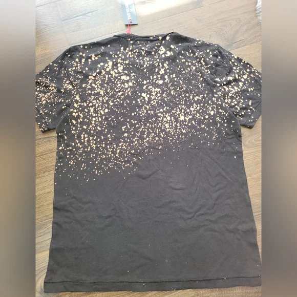 True Religion NWT t-shirt. Size Large - Picture 3 of 7